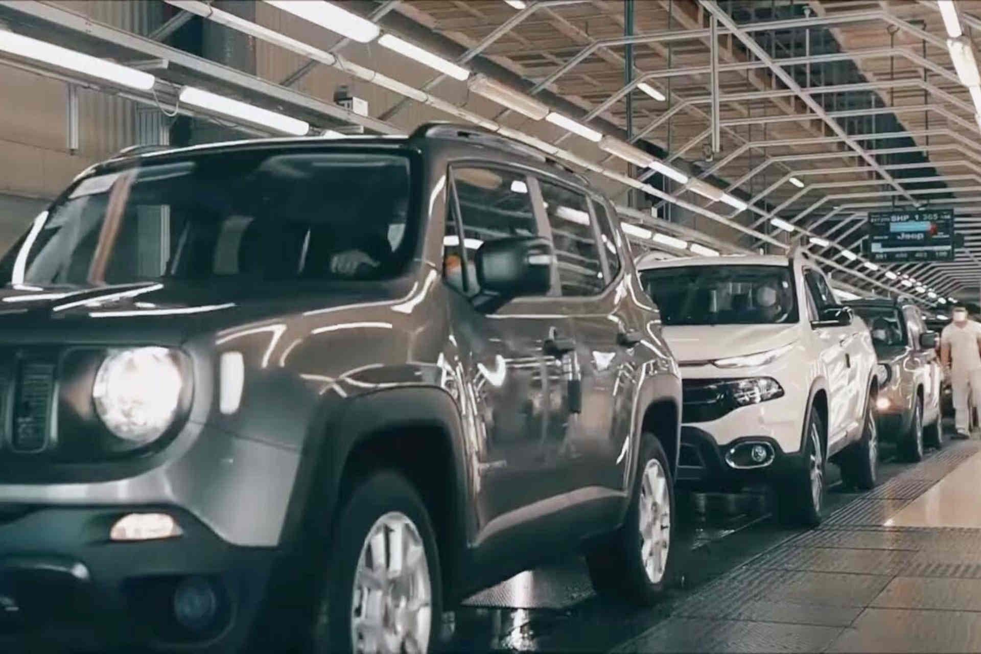 Stellantis schiva l’elettrico e crolla in borsa