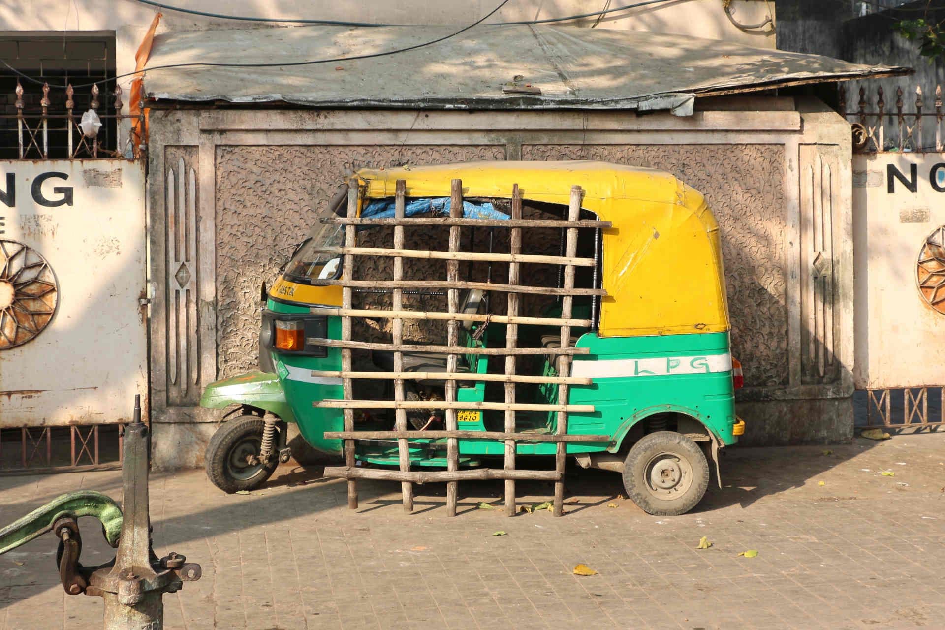 tuk tuk fuori servizio